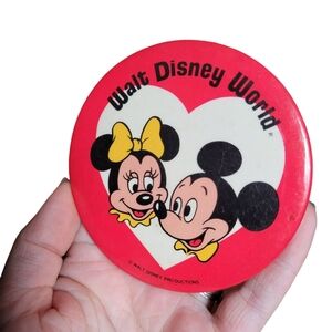 Vintage 1970s Walt Disney World Mickey and Minnie Mouse Pin